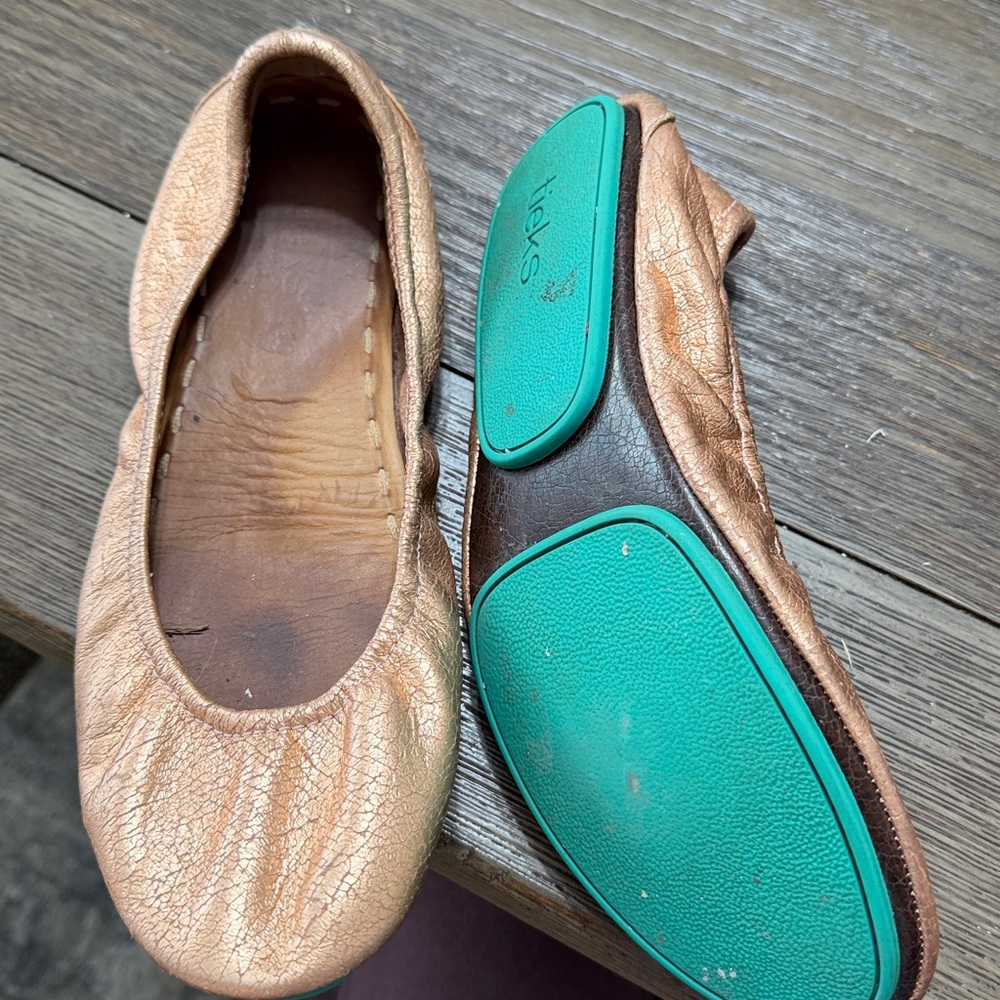 Rose gold Tieks size 10